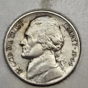 1944 D Denver Jefferson Nickel 35% Silver War Nickel 11316 - Picture 1 of 2