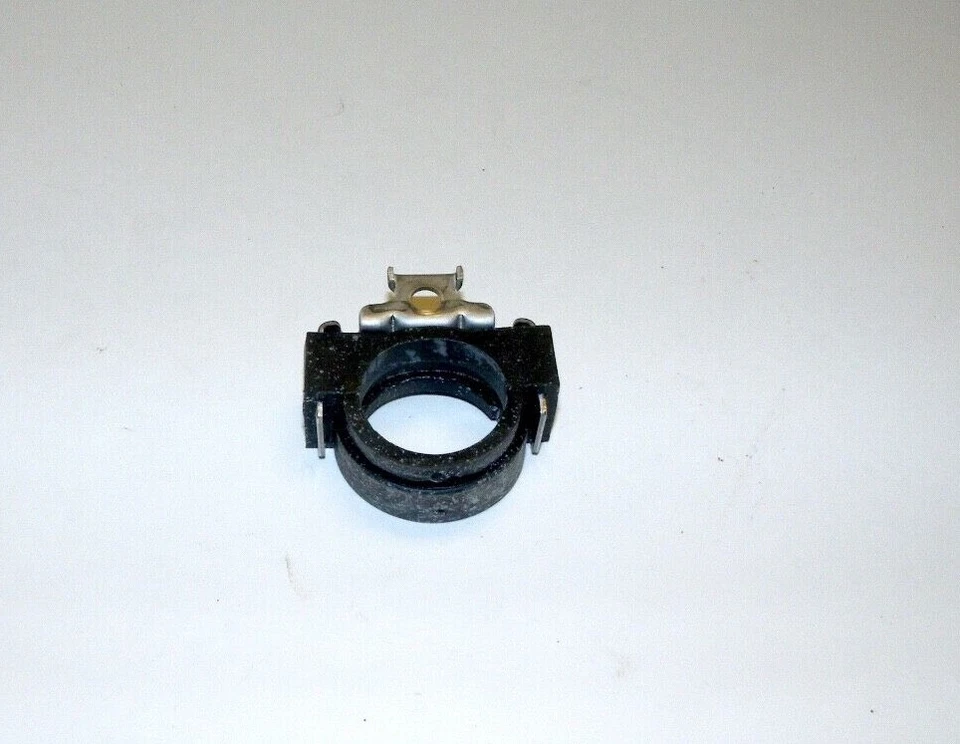 Soporte de relé Tigershark Daytona Barracuda Montego TS 1993-1999 OEM# 3008-140 Foto 1 de 1