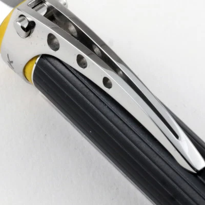 Bolígrafo amarillo acanalado Jorg Hysek Kilada  Foto 1 de 4