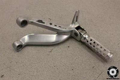 2000 Suzuki GSXR750 LEFT REAR BACK PASSENGER PEG MOUNT GSXR 750 00 - Image 1 of 4