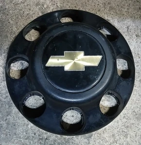 1995-2001 Chevrolet Pickup 2500 SILVERADO HD 8 Lug OEM Wheel Center Cap 46888 - Picture 1 of 3