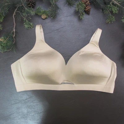 Sujetador Cacique Mujer 48C Beige Inalámbrico Ligeramente Forrado Cobertura Completa Sin Costuras Foto 1 de 4