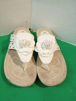 Sandalias Cliffs de White Mountain Chanclas Cynthia Flor Blanco Talla 9M Comodidad Foto 1 de 4