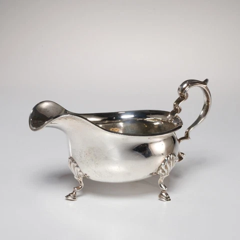 Mappin and Webb Birmingham Sterling Silver Sauce Gravy Cream Milk Boat 1910s Cover