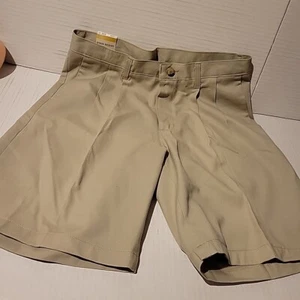 Lee Relaxed Fit Shorts Men’s 32 Pleated Khaki Stain Resistant Casual Golf Dad  - Picture 1 of 10