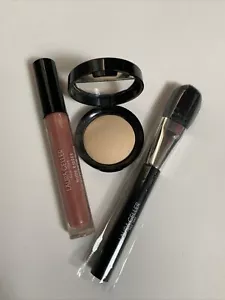 Laura Geller Baked Natural Glow Highlighter French Vanilla 1.8g, Brush & Gloss - Picture 1 of 5