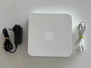 Apple AirPort Extreme Base Station (4th Generation) Wi-Fi Router A1408 - Picture 1 of 5