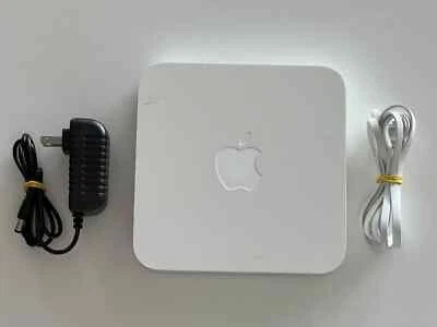 Apple AirPort Extreme Base Station (4th Generation) Wi-Fi Router A1408 - Image 1 of 4