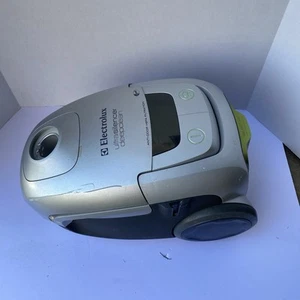 Electrolux EL7061 Ultra Silencer Deep Clean Canister Only Ultrasilencer Works - Picture 1 of 11