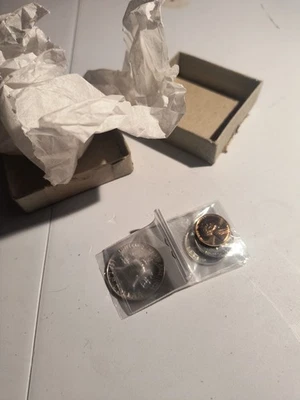 Juego de prueba de plata de Estados Unidos 1954 en caja de cartón original y pañuelo Foto 1 de 4