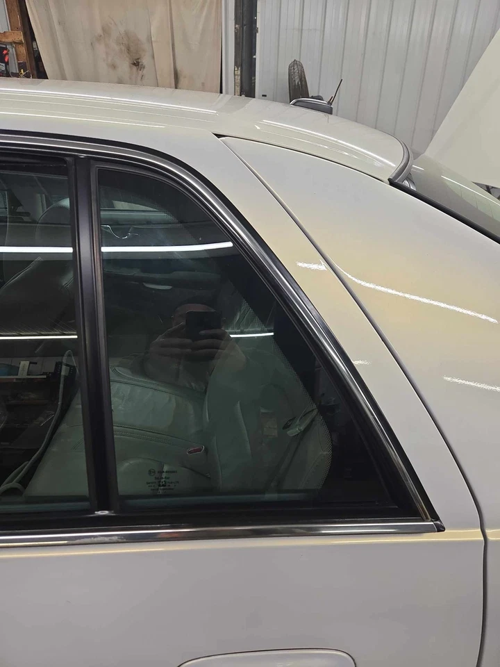 Rear Vent Glass/window CADILLAC DEVILLE Left 00 01 02 03 04 05 Foto 1 de 1