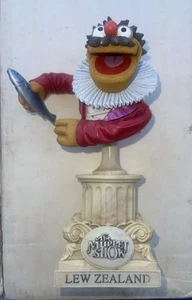 Sideshow Weta the Muppet Show LEW ZEALAND Bust LIMITED 5000 Kermit Fozzie No Box - Picture 1 of 20