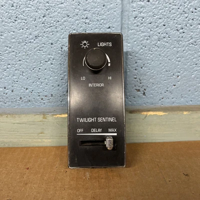 1994 1995 1996 Cadillac Fleetwood Headlight Lamp Control Switch OEM 10099093  CD - Image 1 of 3