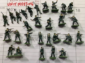 28 Airfix 1/72 German Infantry & Mountain Troops lot WW2 Hand Painted NO BOX - Picture 1 of 6