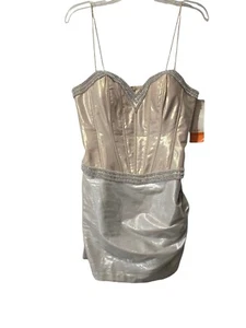 Short Homecoming Dress Size 9 - Picture 1 of 2