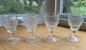 Jenkins Kokomo 4 Erdbeerfalken geprägte Kelche Vintage 20er Jahre Pressglas - Bild 1 von 12