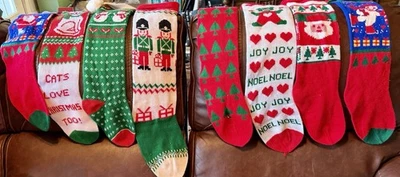 Lote De Colección De 8 Medias De Navidad Tejidas Con Pompones Campanas Foto 1 de 4