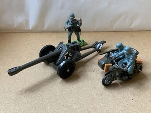 Vintage Britains Deetail WW2 German Field Gun, Motorbike & Sidecar Job Lot 1/32 - Picture 1 of 7
