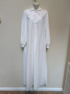 Maxi Bata Mujer Gilligan Omalley Vintage Talla L Blanca Femenina Ocio EE. UU.  Foto 1 de 4