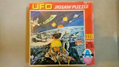 Rompecabezas vintage UFO 320 piezas de Gerry Anderson de Arrow 1970  Foto 1 de 4