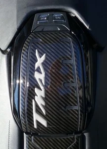 PROTEZIONE SPORTELLO SERBATOIO TMAX ADESIVO Resinato 3D per YAMAHA 530 2017-2019 - Foto 1 di 7
