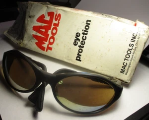 Vintage Mac Tools Black Frame Mirror Lens Safety Glasses USA - Picture 1 of 4