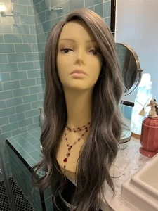wig  synthetic, beautiful,color long steel gray  - Picture 1 of 9