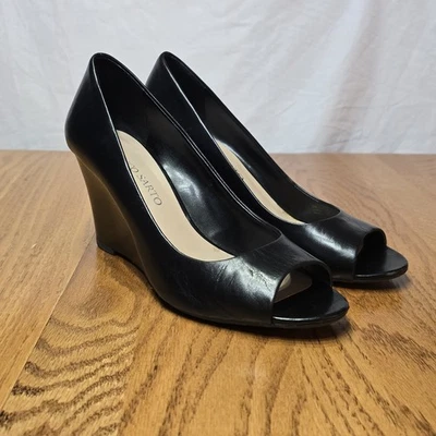 Zapato Franco Sarto Wedge Peep Toe Cuero Negro Talla 7.5M Foto 1 de 4