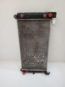 2004-2013 CHEVROLET SUBURBAN 2500 Radiator 22840116 04-13 - Picture 1 of 12