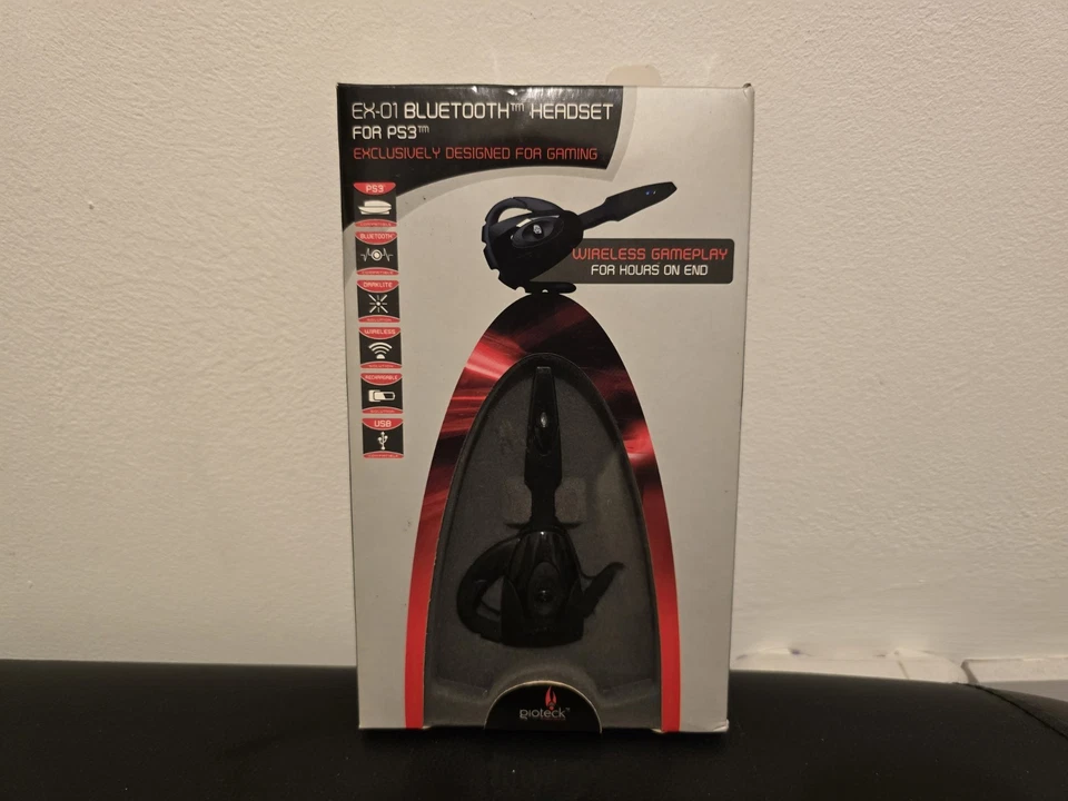 Gioteck Black Ear-hook Headset for Sony PlayStation 3 - Original Box - Sealed - Image 1 of 2