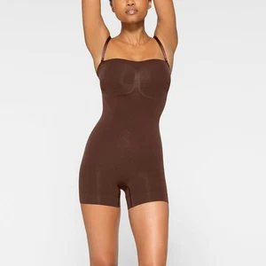 Authentic Skims Seamless Sculpt STRAPLESS SHORTIE BODYSUIT Cocoa Size XXS UK 4 - Bild 1 von 10