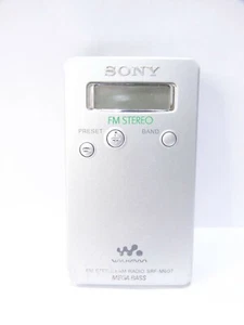SONY SRF-M607 AM/FM Radio Receiver Walkman portable radio - Imagen 1 de 4