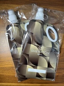 2 SHERATON WAIKIKI WIEDERVERWENDBAR-FALTBAR-TRAGBAR WASSER FLÜSSIGKEIT BEUTEL FLASCHE MIT HAKEN CLIP - Bild 1 von 2