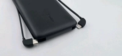 B088 Belkin BOOST CHARGE PLUS USB-C Power Bank  Integrated Cabels BPB006BTBLK - Image 1 of 4