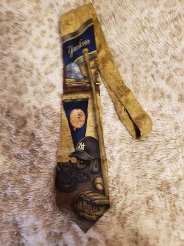 Vintage New York Yankees Silk Neck Tie Cover
