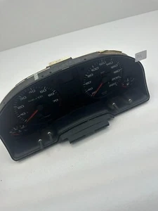 378249 km Audi 80 b3 b4 petrol speedometer instrument cluster 893919033 - Picture 1 of 14