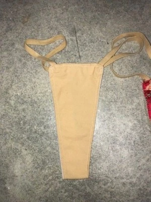 Disfraz de intérprete NO SHOW Tanga oculta Ropa interior Foto 1 de 3