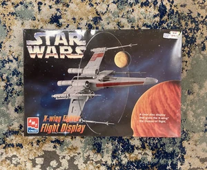STAR WARS X-Wing Fighter Flight Display Model Kit - AMT ERTL - SEALED 1995  - Picture 1 of 2