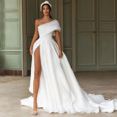 Vestidos de novia de un hombro con apliques de encaje dividido alto lazo sin espalda vestidos de novia Foto 1 de 4