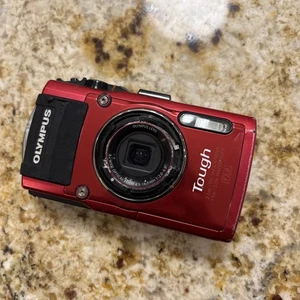 Olympus Stylus Tough TG-3 Kamera + Zubehör - UNGETESTET. FOR PARTS. - Bild 1 von 4
