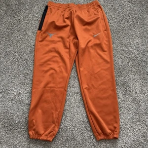 Nike Texas Longhorns College Basketball Arancione Dri-FIT Spotlight Joggers Uomo XL - Foto 1 di 10