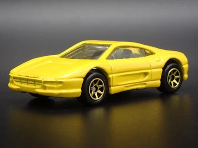 1994-1999 Ferrari 355 Giallo 1:64 Scala da Collezione Diorama Modellino Auto, - Immagine 1 di 4