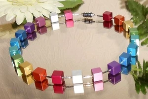 ALUMINIUM Würfel 10 mm Collier Regenbogen + Metall Röhrchen + Magnet Verschluß - Bild 1 von 2