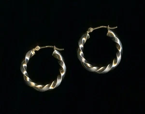10K 1.01 Gram Solid White Yellow Gold 14mm Twisted Round Hoop Snap Earrings )tr - Picture 1 of 1