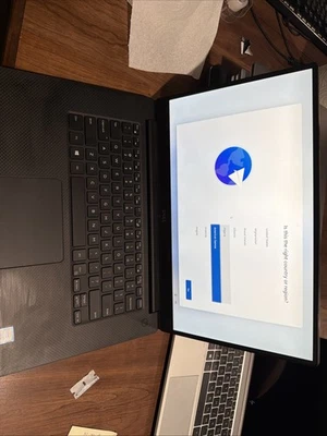 Dell XPS 15 9570 PLATA FHD 2,3 GHz i5-8300H 8 GB 256 GB SSD WIN11 EXCELENTE Foto 1 de 4