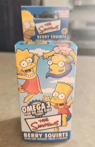 The SIMPSONS - 2013 "BERRY SQUIRTS" Sin Azúcar Omega 3 ACEITE DE PESCADO ¡SIN ABRIR! - Imagen 1 de 4