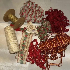 LOT vintage Embroidered ribbon Trim Gold Red Green Christmas Flowers Estate - Picture 1 of 10