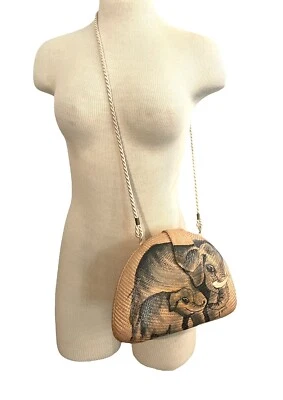 Cartera sin asas convertible tejida de bambú boho elefante firmada pintada a mano de colección Foto 1 de 4