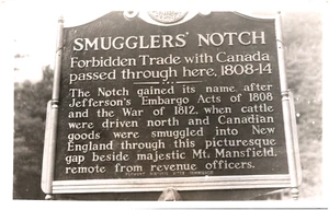 Smugglers Notch Historical Marker near Stowe Vermont 1950s RPPC Postcard Photo - Picture 1 of 2