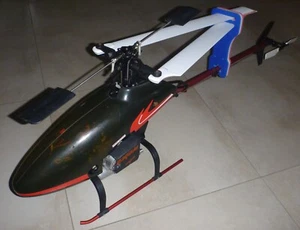 Modellhubschrauber mit Verbrennungsmotor – wenig benutzt - Bild 1 von 16